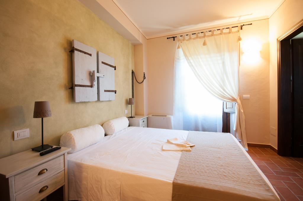 Agriturismo Borgo Tra Gli Olivi Castiglion Fiorentino Habitación foto