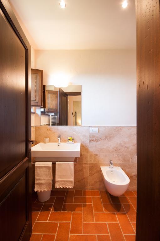 Agriturismo Borgo Tra Gli Olivi Castiglion Fiorentino Habitación foto